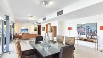House | Dining
