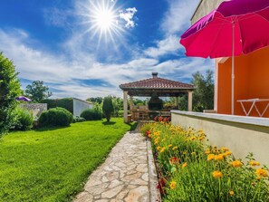 Apartment | Garden - Apartment in Nin Near Beach & Pool (Nin)