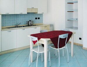 Apartment | Dining
