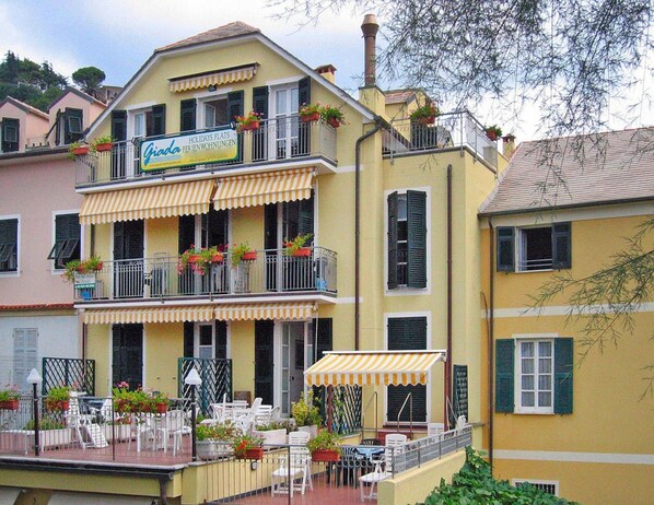 Apartment | Exterior