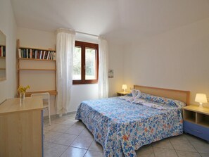 1 chambre, ameublement personnalisé