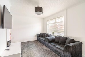 House | Living area | TV - Charming Haven House Right Next To Moss Bank Park (Bolton)