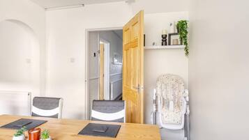 Rumah | Tempat makan