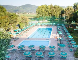 Apartment | Pool | Outdoor pool