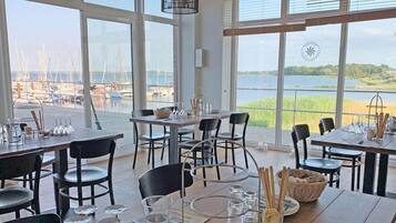 Huoneisto | Ruokailu