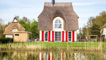 ํ์ฐ์ค | ์ธ๊ด