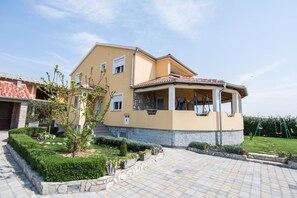 Apartment | Exterior
