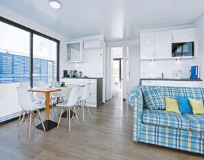 Mobile Home | Living room - Hausboot Family & Friends, Braunsbreda (Braunsbedra)