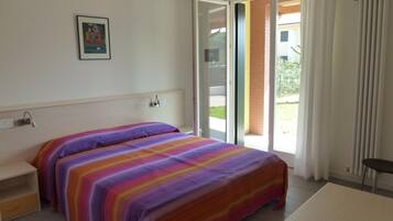 House | 2 bilik tidur, cadar katil