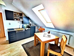 Dining - Huebsche Ferienwohnung in Lubmin mit Blick auf Ruegen (Lubmin)