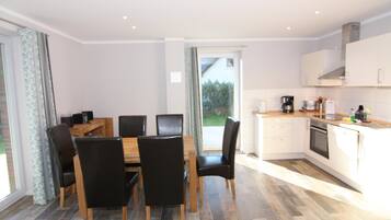 Ferienhaus | Eigene Küche | Hochstuhl