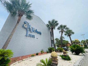 Property grounds - SJ30 Cozy studio close to the beach (Myrtle Beach)