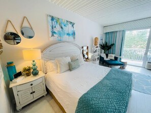 Iron/ironing board, travel crib, WiFi, bed sheets - SJ20 Cozy studio close to the beach (Myrtle Beach)