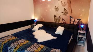 House | 5 bedrooms, individually furnished