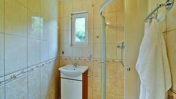House | Bathroom