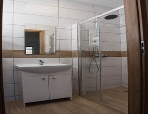 Apartment | Bathroom