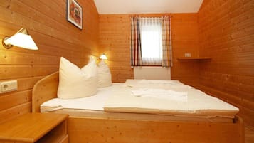 Rumah | 2 kamar tidur dan dilengkapi dengan perabotan berbeda-beda