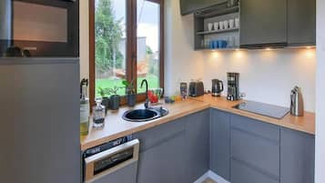 House | Private kitchen | Electric kettle, toaster