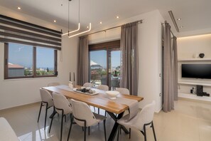 Luxury Villa, 3 Bedrooms, Private Pool, Sea View | Dining room - Villa Wisdom (Chania)