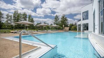 Apartment | Kolam renang | Kolam renang tertutup, kolam renang terbuka