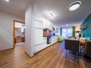 Private kitchen - Apartment in Neukirchen by Wildkogelbahn (Neukirchen am Grossvenediger)