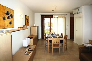 Apartment | Dining - Residence Villaggio A Mare, Lido Altanea (Caorle)