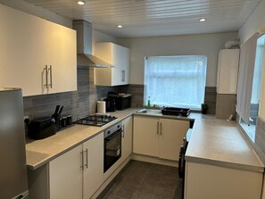 Private kitchen - Blyth Royal Free Parking (Blyth)