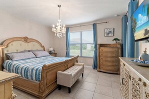 5 quartos, escrivaninha, berço de viagem, Wi-Fi