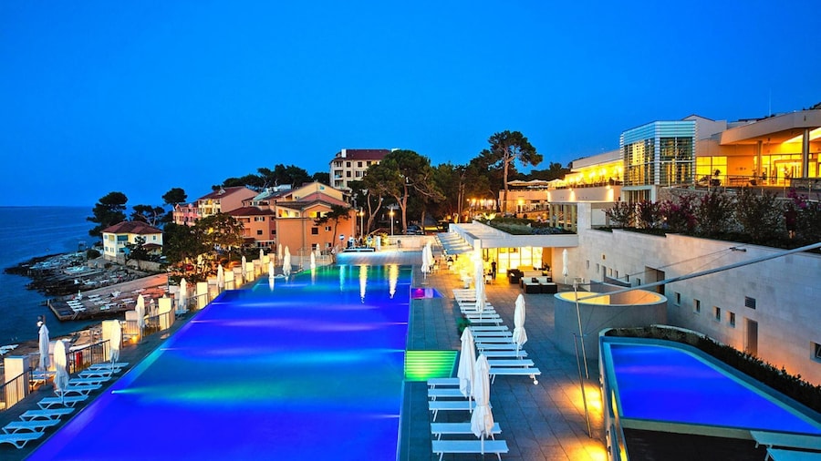 Apartment in Veli Losinj by the Sea