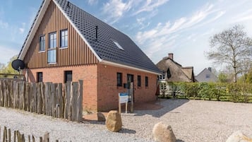 House | Exterior