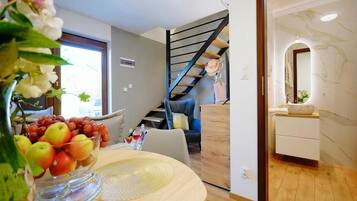 House | Dining