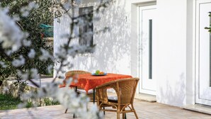 House | Dining - Sumartin Holiday Home Near the Beach (Selca)