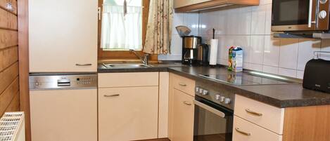 Casa | Cucina privata | Bollitore elettrico, tostapane