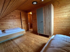 Rumah | 2 kamar tidur dan dilengkapi dengan perabotan berbeda-beda