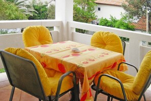 Apartment | Speisen im Freien