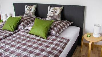 2 bedrooms