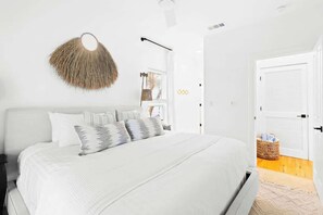 3 habitaciones, tabla de planchar con plancha, cuna de viaje y wifi 
