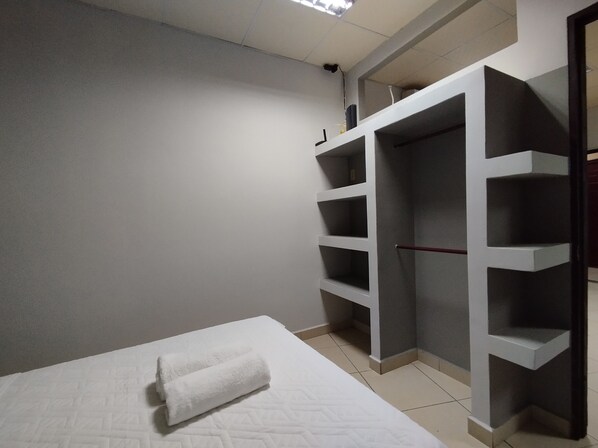 1 chambre, Wi-Fi, draps fournis