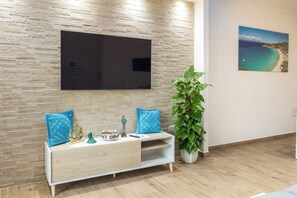 Computer monitors - CAGLIARI MAGICAL BEAUTIFUL & EXCLUSIVE APARTMENT (Sinnai)