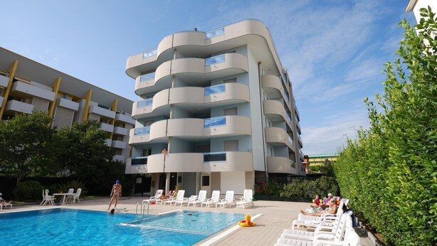 Apartment | Pool - Apartment in Bibione Near the Beach (San Michele al Tagliamento)
