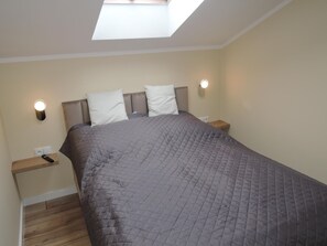 Apartment | 2 bedrooms, iron/ironing board, bed sheets - Apartment in Miedzywodzie Near Baltic Beach (Dziwnów)