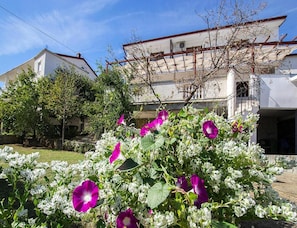 Exterior - 3-person Apartment in Starigrad (Starigrad)