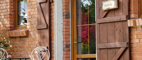 House | Exterior detail