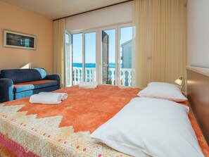 Apartment | 2 bedrooms, individually furnished - Apartment on Vir Island Near Sandy Beaches (Vir)