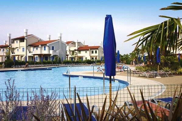 Apartamento | Piscina | Una piscina al aire libre