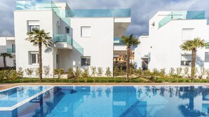 Hus | Pool