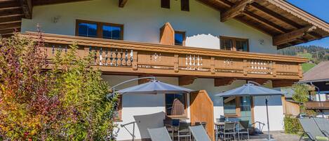 Huoneisto | Terassi/patio