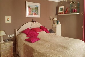 Ferienhaus | 2 Schlafzimmer, individuell eingerichtet