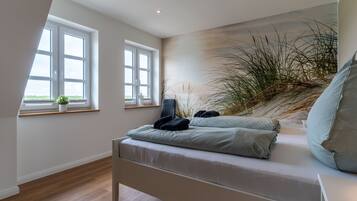 Nhà | 3 phòng ngủ, trang bị nội thất với thiết kế riêng biệt