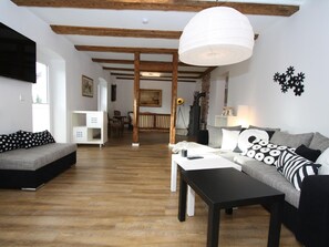 House | Dining - Ferienhaus mit 2 Kaminofen in Zarchlin (Barkhagen)